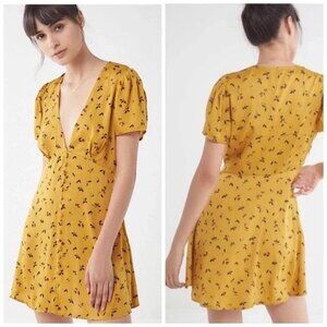 Urban Outfitters Jen Button-Down Mini Dress Size Small